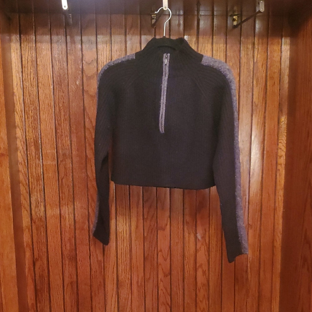 OAK + FORT Women's Black and Gray Sweater Size Small